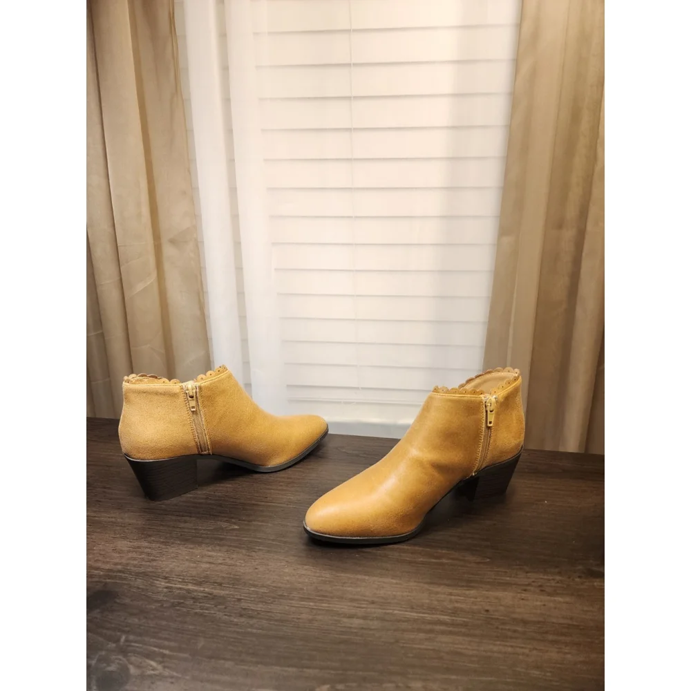 Journee Collection Tessa Scalloped Western Boots Booties - 7 M Khaki Tan - Picture 12 of 16